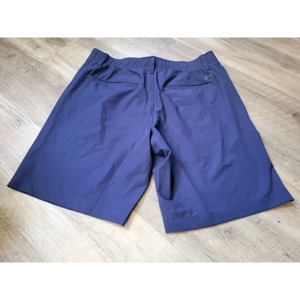 Under Armour Flat Front Golf Shorts Men's Size 32 Matchplay Navy Blue
